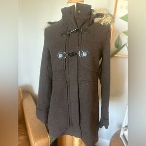 Coffee Shop New York, brown Winter Coat